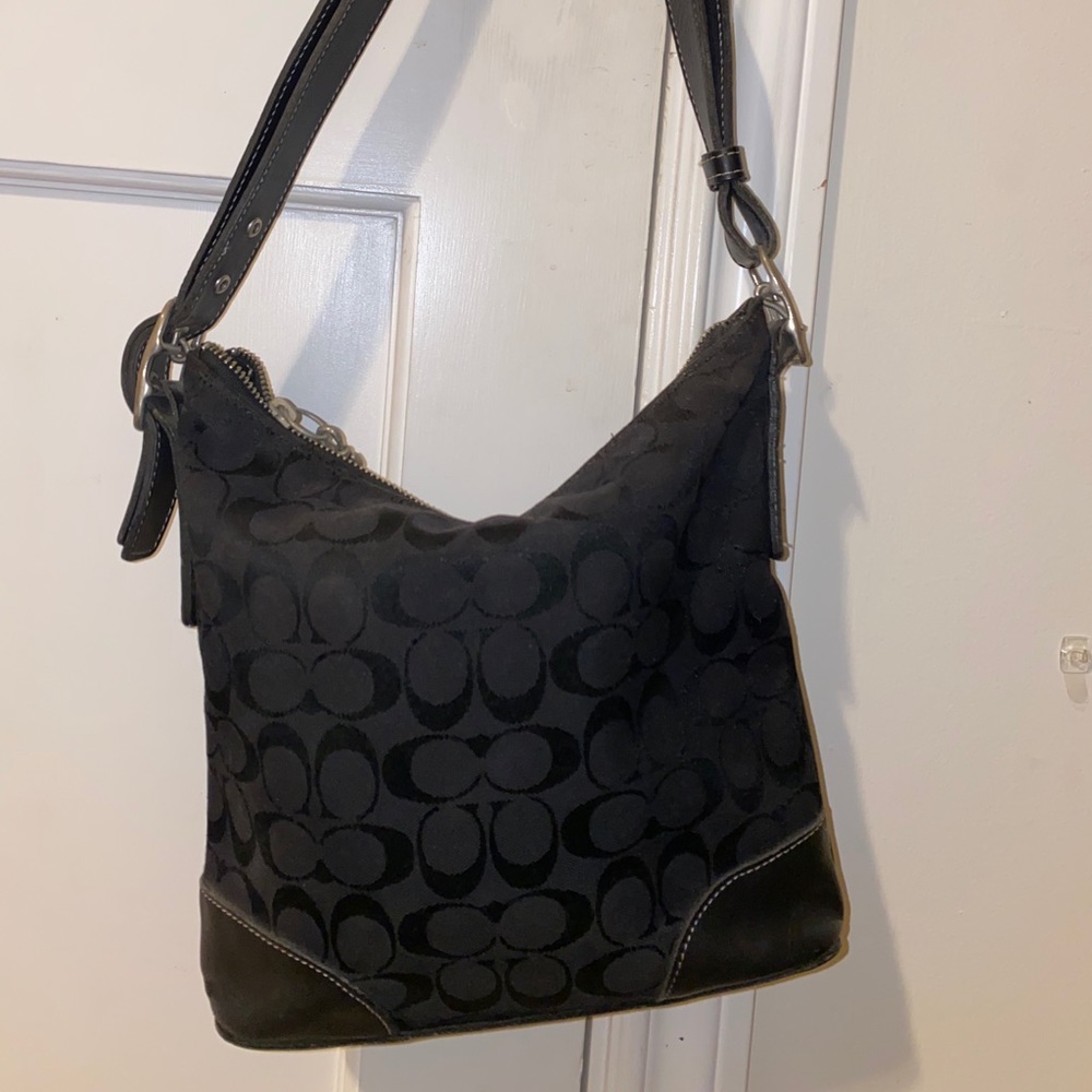 Crossbody Coach purse